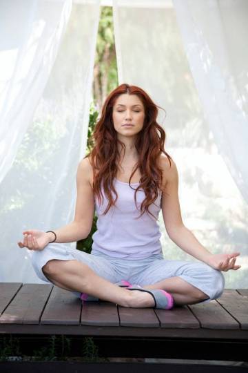 Meditation für Anfänger ⛩ hilft bei Stress